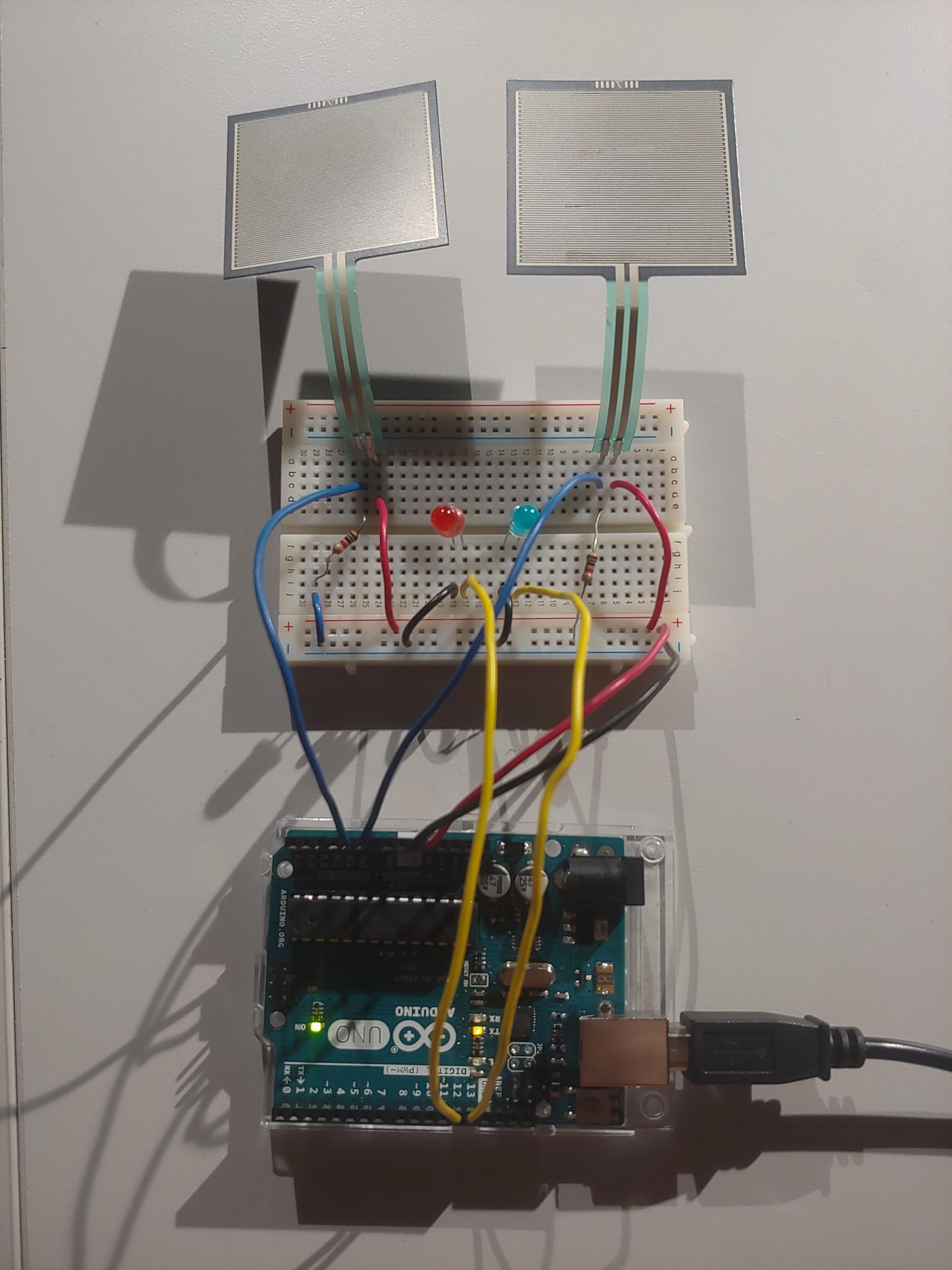 Demonstration pressure sensors Arduino at rest.